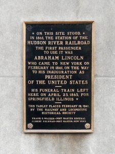 Hudson River Railroad plaque 414 W30 St jeh (cropped)