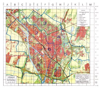HUA-214247-Plattegrond van de stad van Utrecht met directe omgeving met weergave van het stratenplan en bebouwing wegen spoorwegen watergangen en groenvoorzienin