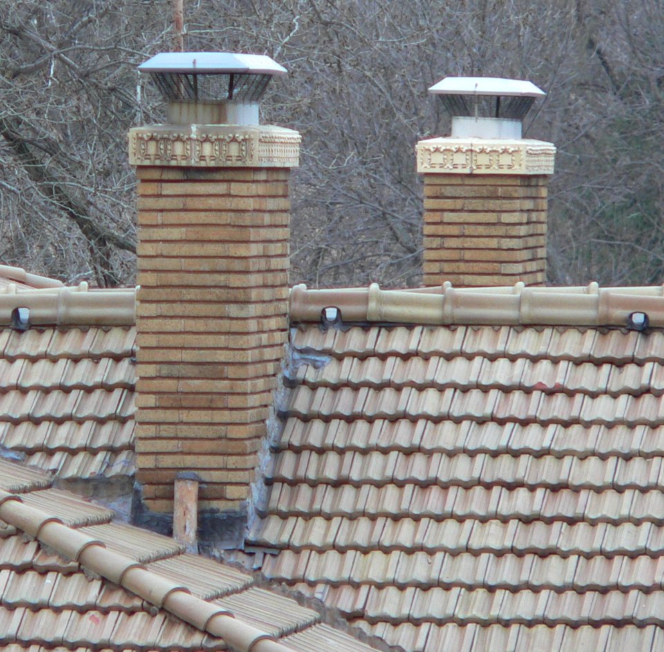 Hubert H. Everist house chimneys 1