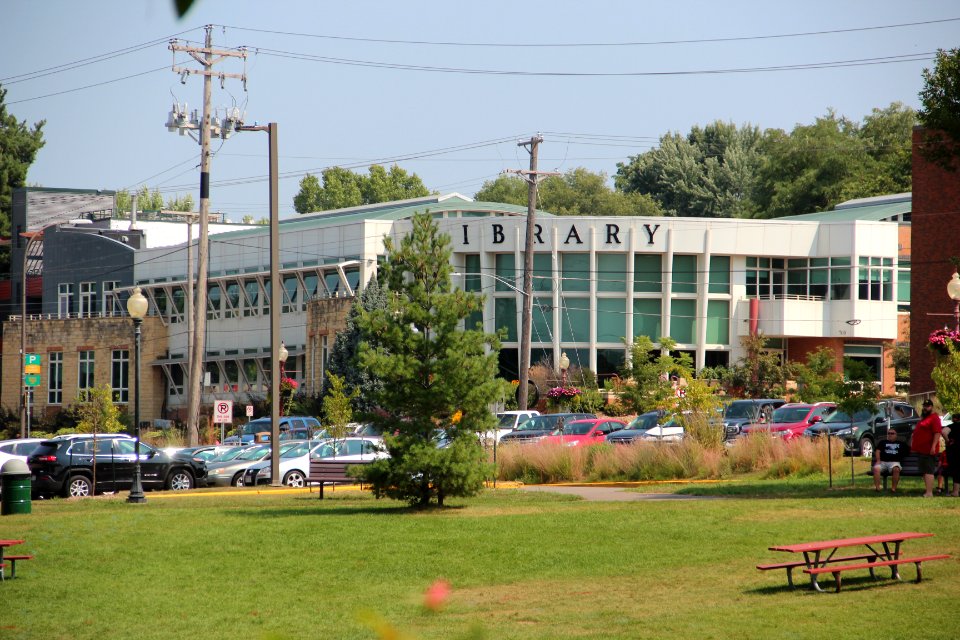 Hudson Area Public Library, Hudson, WI Aug 2018