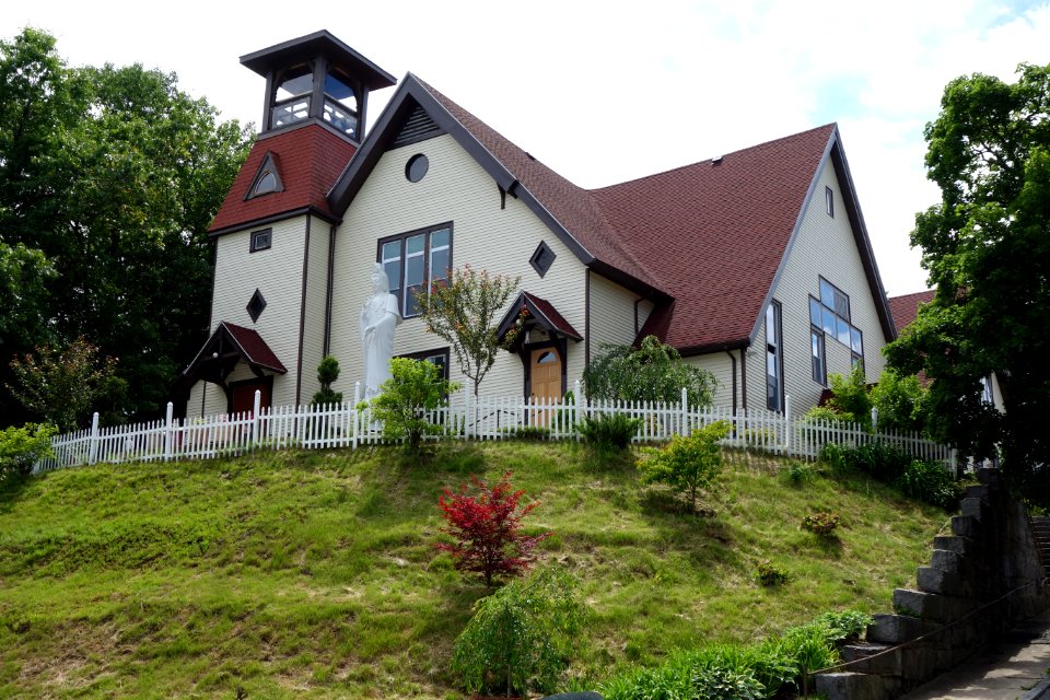 Hue Lam Meditation Center - Fitchburg, MA - DSC08553