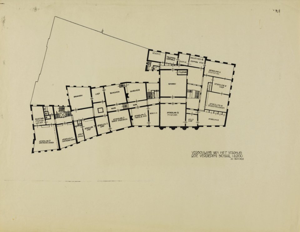 HUA-214675-Plattegrond van de tweede verdieping van het ontwerp voor de verbouwing van het stadhuis Stadhuisbrug te Utrecht met ontworpen indeling en vermelding 