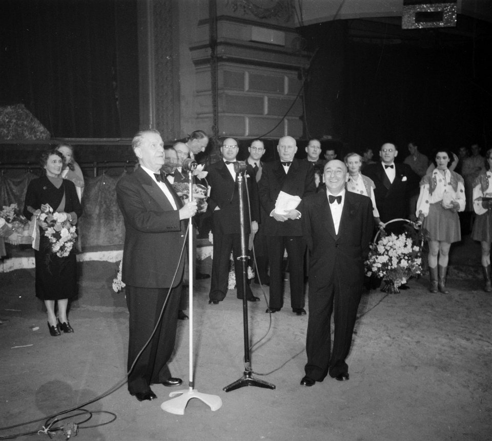Huldiging balletmeester Franklij in Carre Amsterdam, Bestanddeelnr 904-9079
