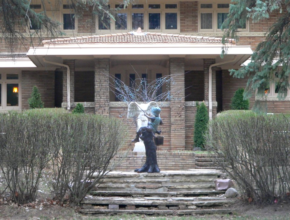 Hubert H. Everist house SW entrance 1