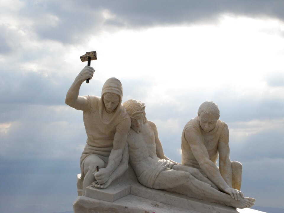 Passion crucified religion
