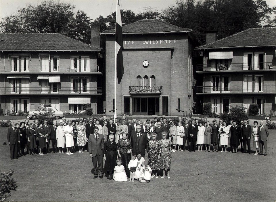 Huize Wildhoef, tehuis voor ouden van dagen. Aangekocht in 1976 van fotograaf C. de Boer. Identificatienummer 54-011247