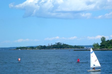 Huckleberry Island from north Glen Is jeh