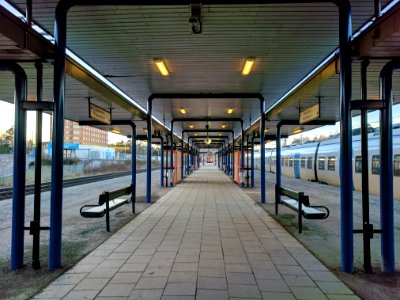 Huddinge station perrong bild 1