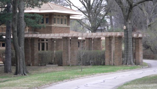 Hubert H. Everist house SE pergola