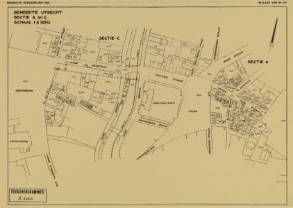 HUA-214094-Kadastraal uittreksel van de gemeente Utrecht secties A en C het terrein tussen het Vredenburg en het Janskerkhof met aanduiding van de bestaande en n photo