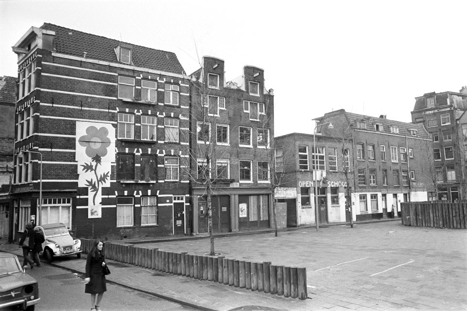 Huizen in Nieuwmarktbuurt in Amsterdam die gesloopt zullen worden ivm metroli, Bestanddeelnr 927-6233