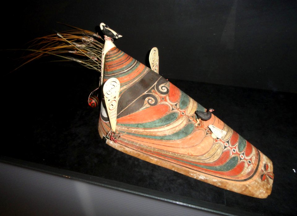 Hunting hat, Aleut - Etholén collection, Museum of Cultures (Helsinki) - DSC04917