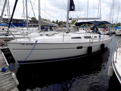 Hunter 36-2 sailboat Bliss 2742