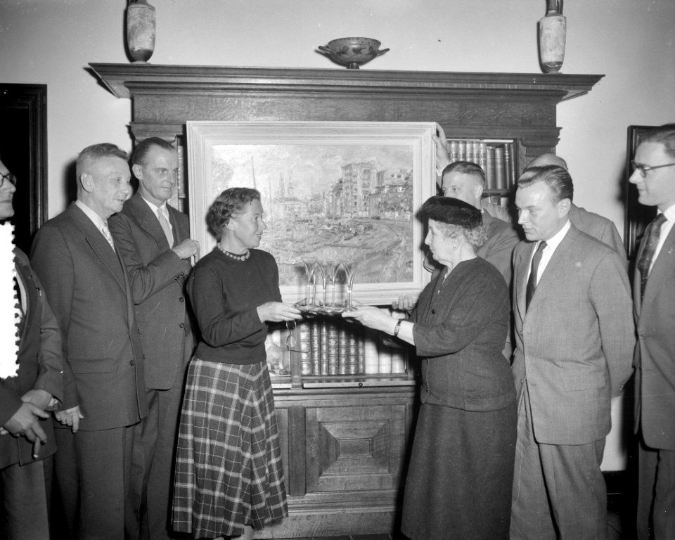 Huldiging van mevrouw Bouman door Groningers te Den Haag, Bestanddeelnr 908-1410