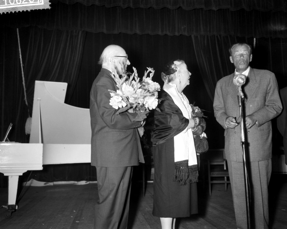 Huldiging van Harry Boda in Krasnapolsky t.g.v. 50 jaar toneelloopbaan, Bestanddeelnr 910-6207