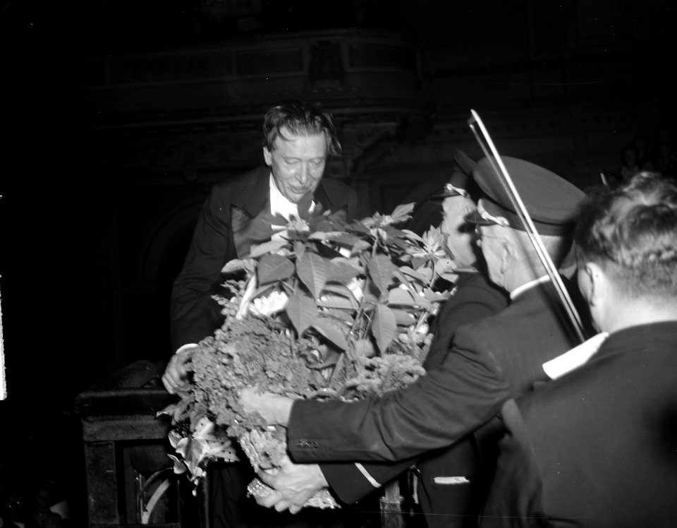 Huldiging van koorleider Hubert Cuypers door de Christelijke Oratorium Vereenig…, Bestanddeelnr 903-1543