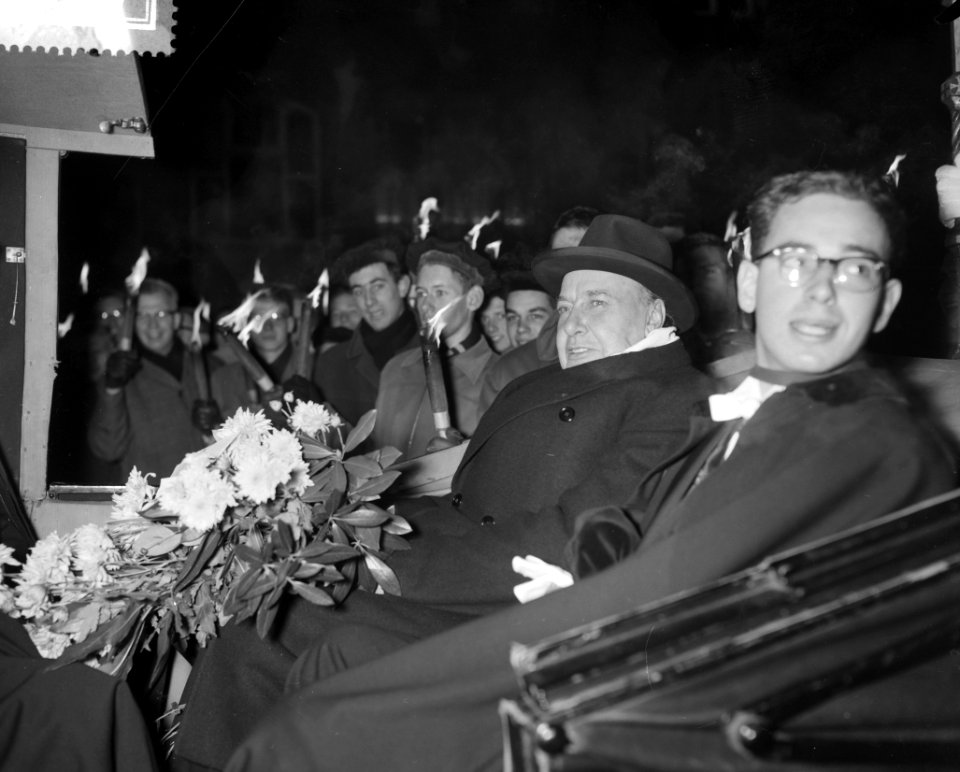 Huldiging van Albert van Dalsum in de Stadsschouwburg te Amsterdam, Albert van D, Bestanddeelnr 910-8710