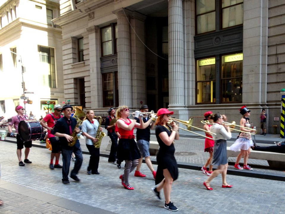 Hungry March Band Wall St 08 jeh