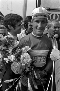 Huldiging van wielrenner en winnaar Tino Tabak, Bestanddeelnr 925-6934
