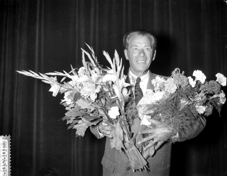 Huldiging van Harry Boda in Krasnapolsky tgv 50 jaar toneelloopbaan, Harry Bo, Bestanddeelnr 910-6208