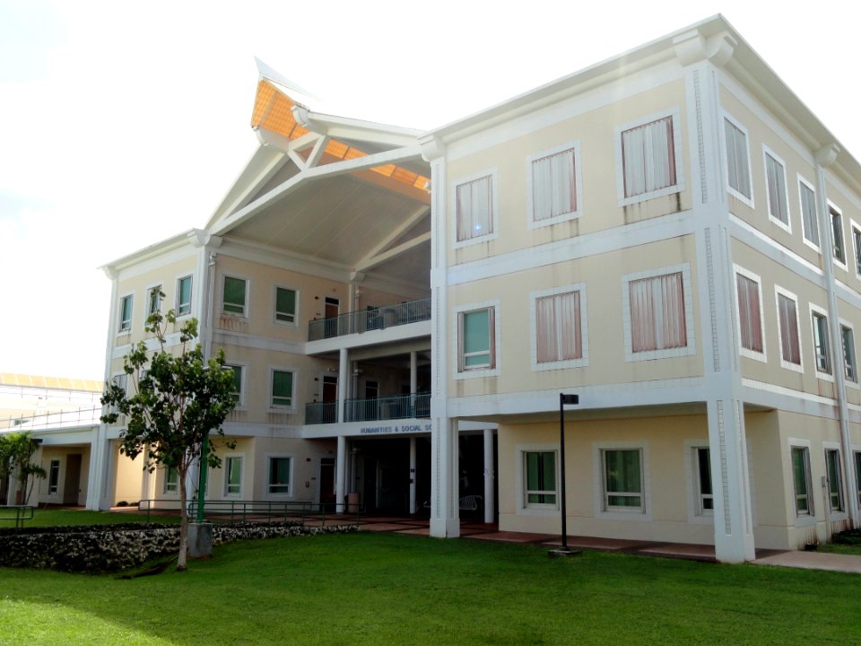 Humanities & Social Sciences Building - University of Guam - DSC01010