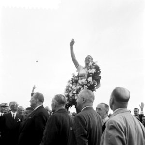 Huldiging van de wereldkampioen bij de professionals Rik van Steenbergen, Bestanddeelnr 908-8786