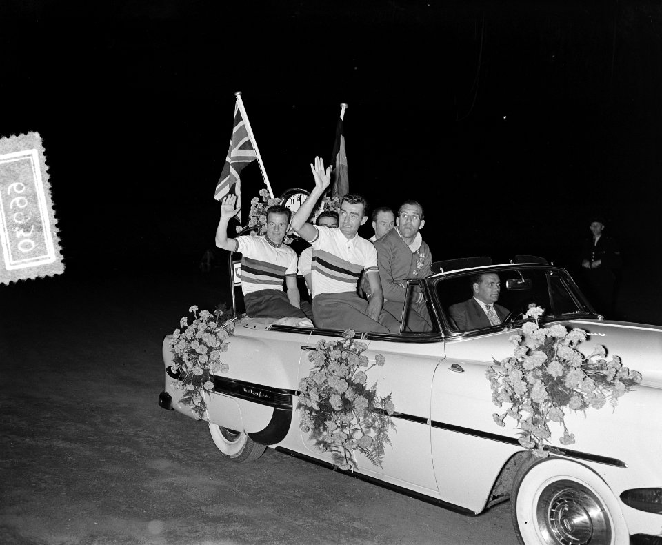 Huldiging stadion wielerkampioenen, Bestanddeelnr 906-6930