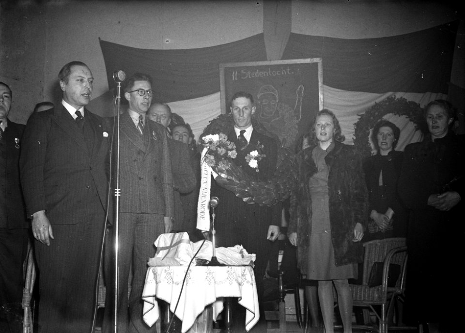 Huldiging van Bossman, Bestanddeelnr 902-0352