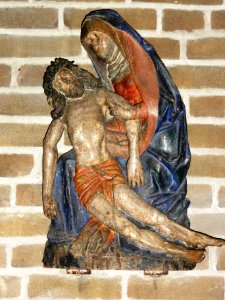 Huissen (Lingewaard) RK kerk pietà