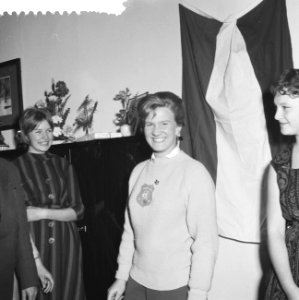Huldiging van Sjoukje Dijkstra thuis in Amstelveen, Bestanddeelnr 911-0843