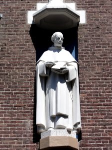 Huissen (Lingewaard) kapel Dominicanenklooster, gevelbeeld St.Thomas Aq
