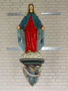 Hulhuizen (Lingewaard) Mariabeeld in Mariakapel