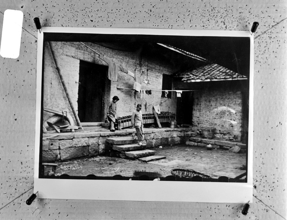 Huisje van Chinese boer, ongeveer 1945, China, Bestanddeelnr 924-9973