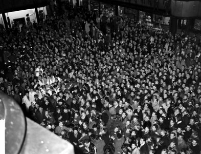 Huldiging van Anton Geesink op het stadhuis van Utrecht, Bestanddeelnr 913-2523