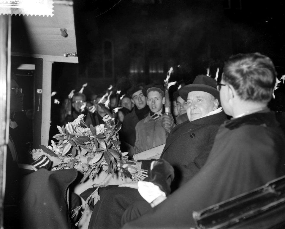 Huldiging van Albert van Dalsum in de Stadsschouwburg te Amsterdam, Albert van D, Bestanddeelnr 910-8709