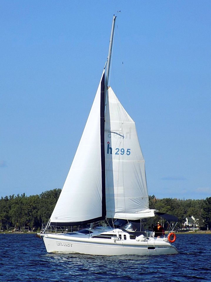 Hunter 29.5 sailboat Blast 4155