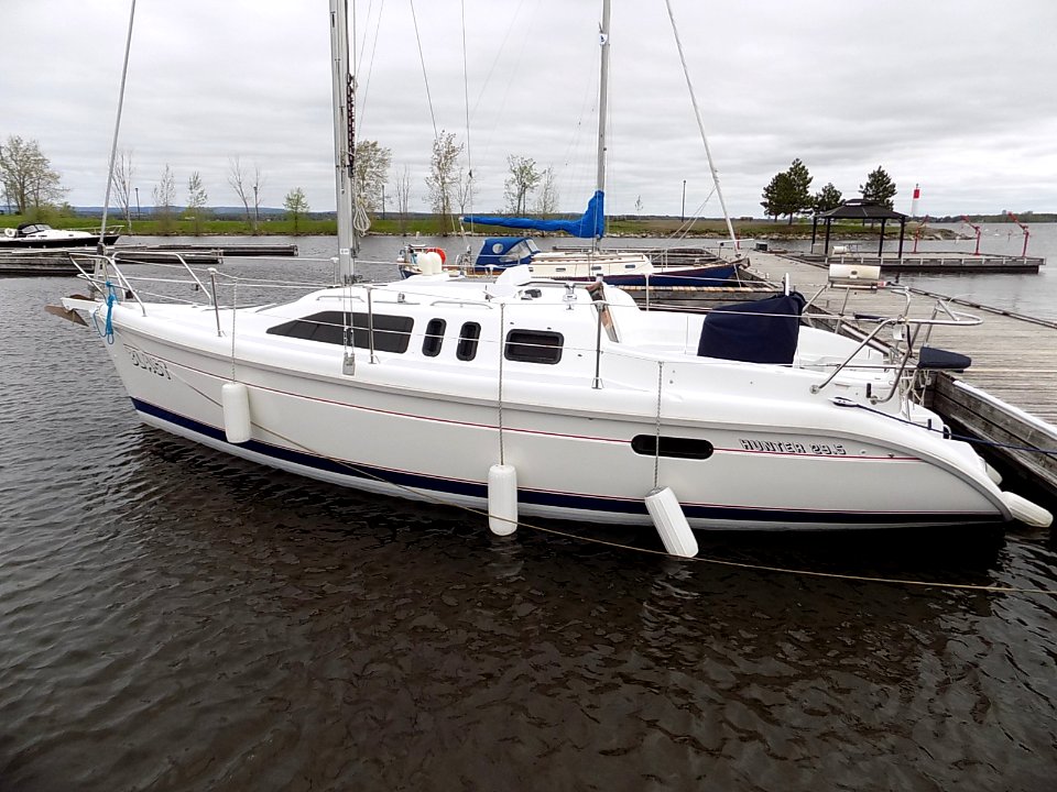 Hunter 29.5 sailboat Blast 0452