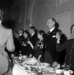 Huishoudschool Arnhem, Rijnkade 36. Viering 75 Jarig bestaan, Bestanddeelnr 903-0818