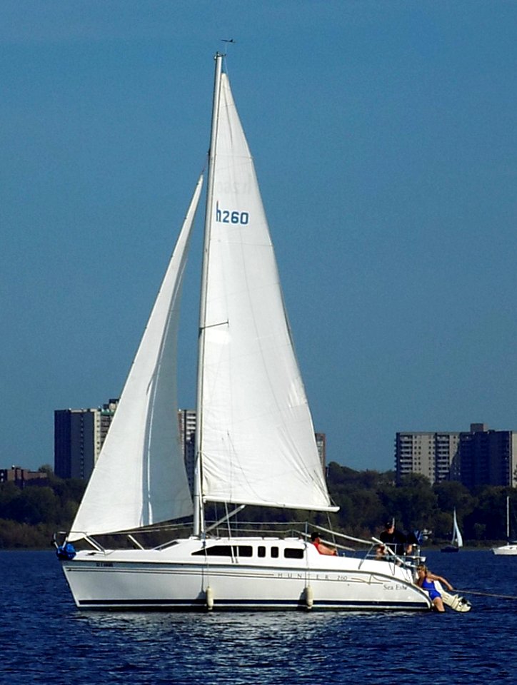 Hunter 260 sailboat Sea Esta 1246
