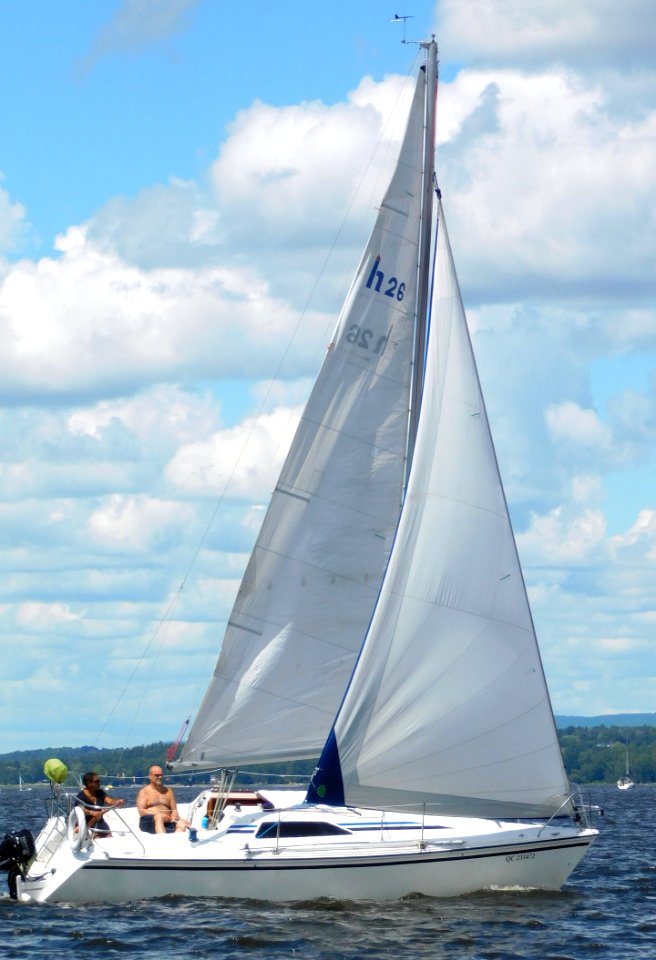 Hunter 26.5 sailboat 2257