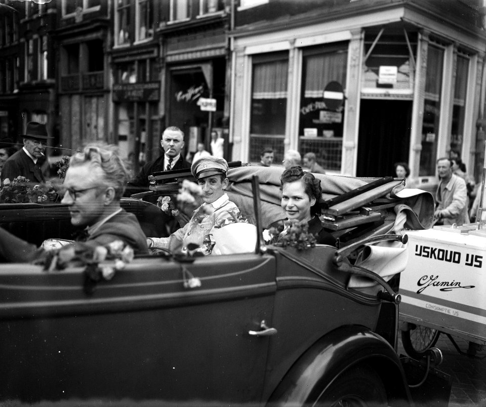 IJzig huwelijk huwelijk van ijscoman ijsverkoper van Jamin, Bestanddeelnr 934-5209