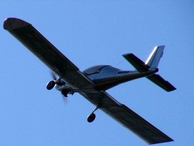Hummel Ultracruiser in flight