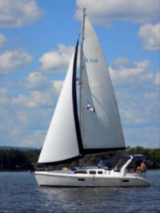 Hunter 310 sailboat 3384