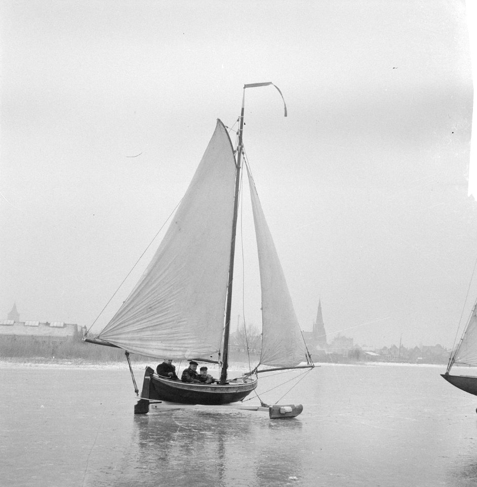 IJszeilen op de Gouwzee, Bestanddeelnr 913-3470