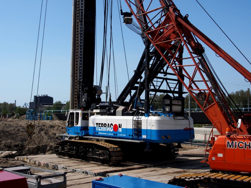 Impact 6100 Sennebogen, pic1