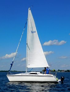 Hunter 26.5 sailboat 2017
