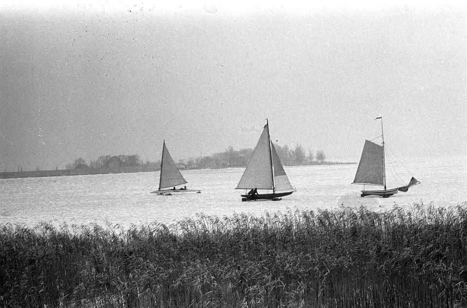 IJszeilen op de Gauwzee bij Monnikendam, Bestanddeelnr 914-6474