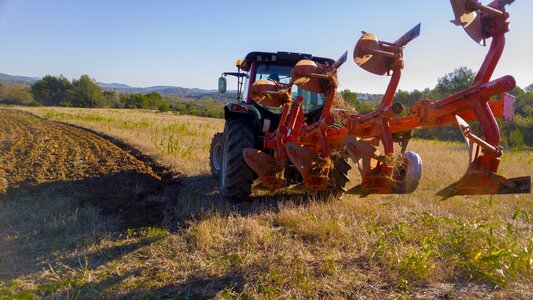 Agricultural machine agriculture field