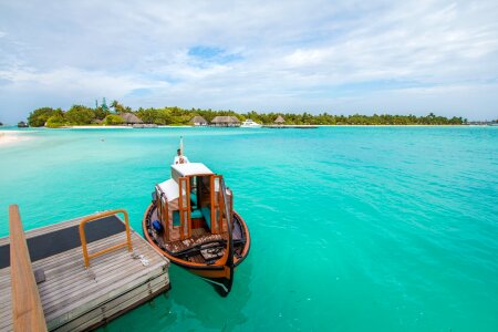 Ship maldives ocean
