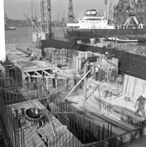 IJ-tunnel in aanbouw, Caisson V aan de zuidelijke zijde van het tunnelproject, Bestanddeelnr 918-2733